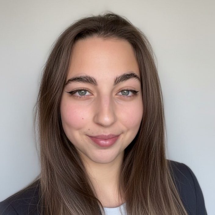 Clàudia Soler · Intership Designer